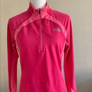 The North Face Flight Series Women Pink 1/4 Zip Pull
Over